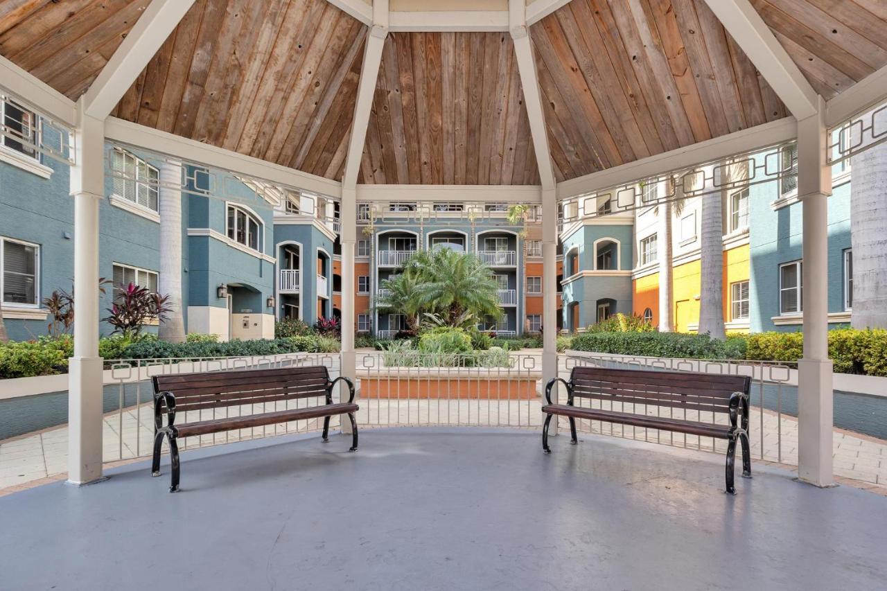 Dharma Home Suites South Miami At Red Road Commons Exteriör bild