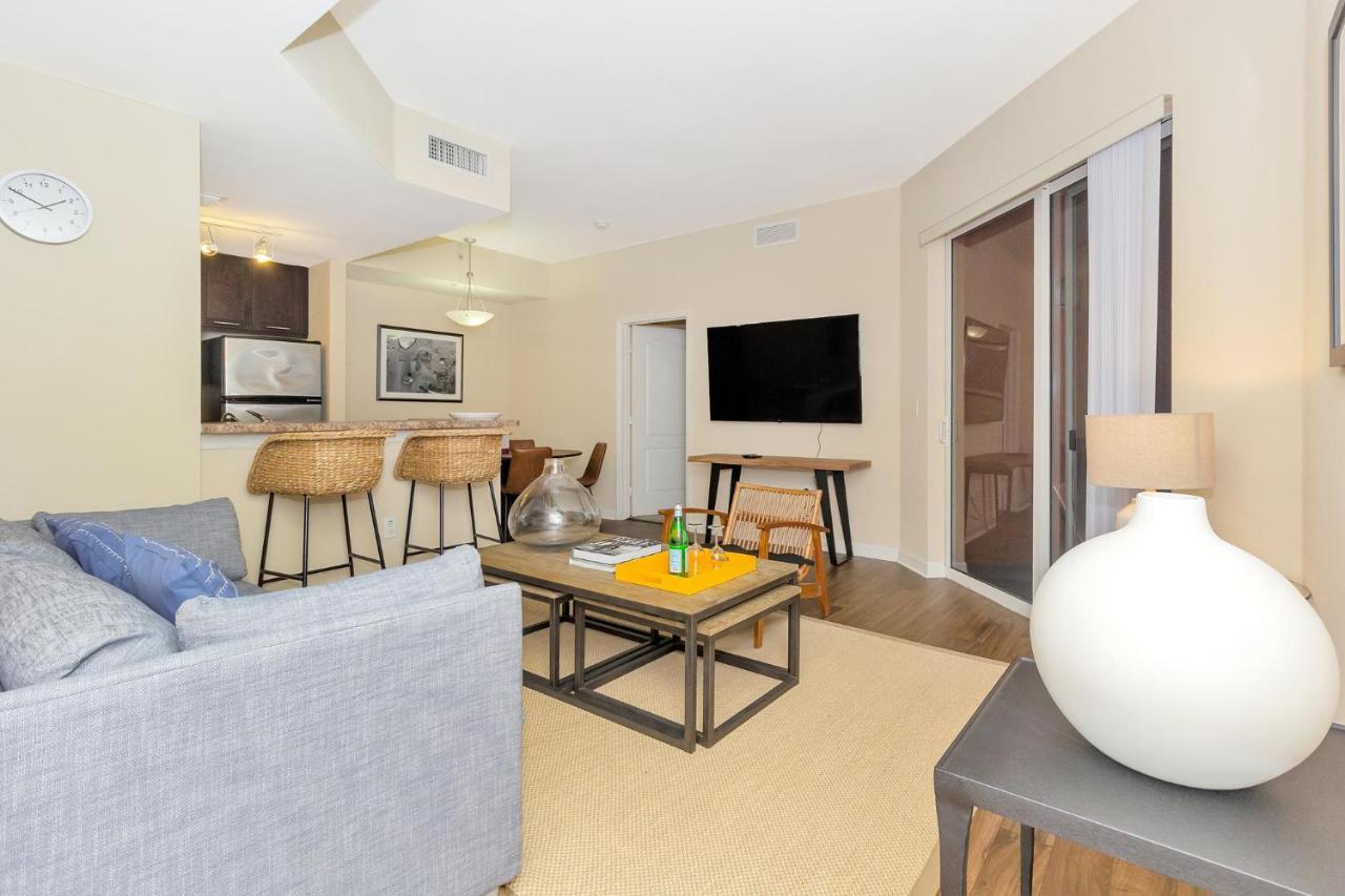Dharma Home Suites South Miami At Red Road Commons Exteriör bild