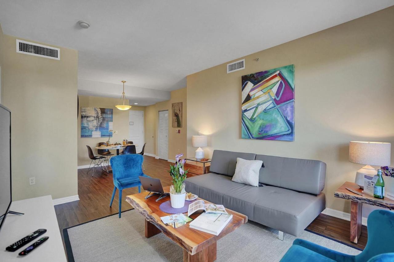 Dharma Home Suites South Miami At Red Road Commons Rum bild